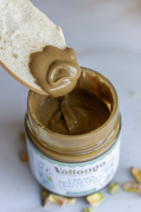 Thumbnail for COLOMBA Wielkanocne Drożdżowe Ciasto ze Skórkami Pomarańczowymi z Sycylii 750 g oraz Krem Pistacjowy 40% 210 g w Dużej Metalowej Puszce. 

Nożyk ze Stali Szlachetnej w Prezencie.
