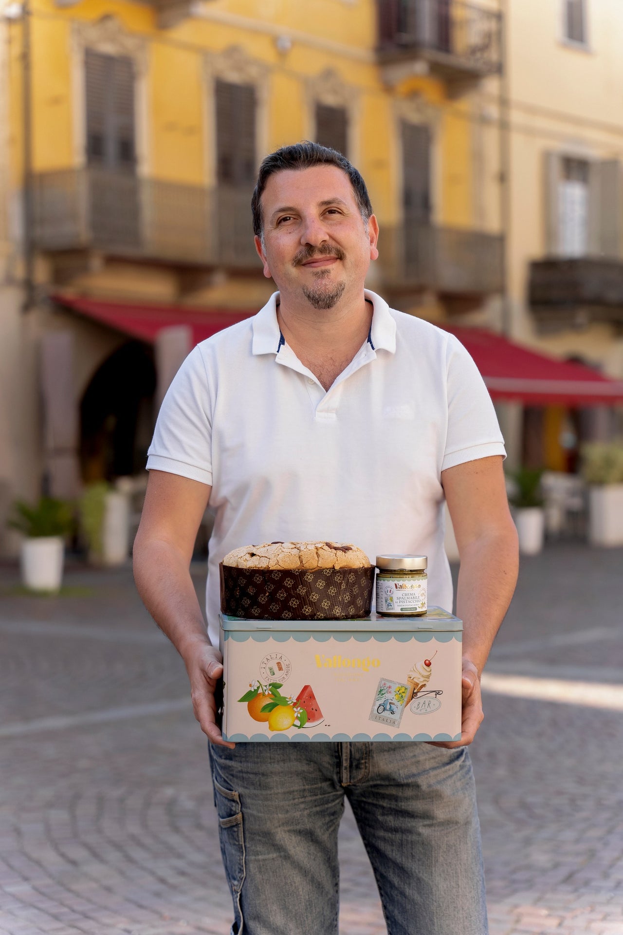 Panettone z Owocami Kandyzowanymi i Rodzynkami 750 g, Krem Pistacjowy 40% 210 g, Nożyk w Prezencie