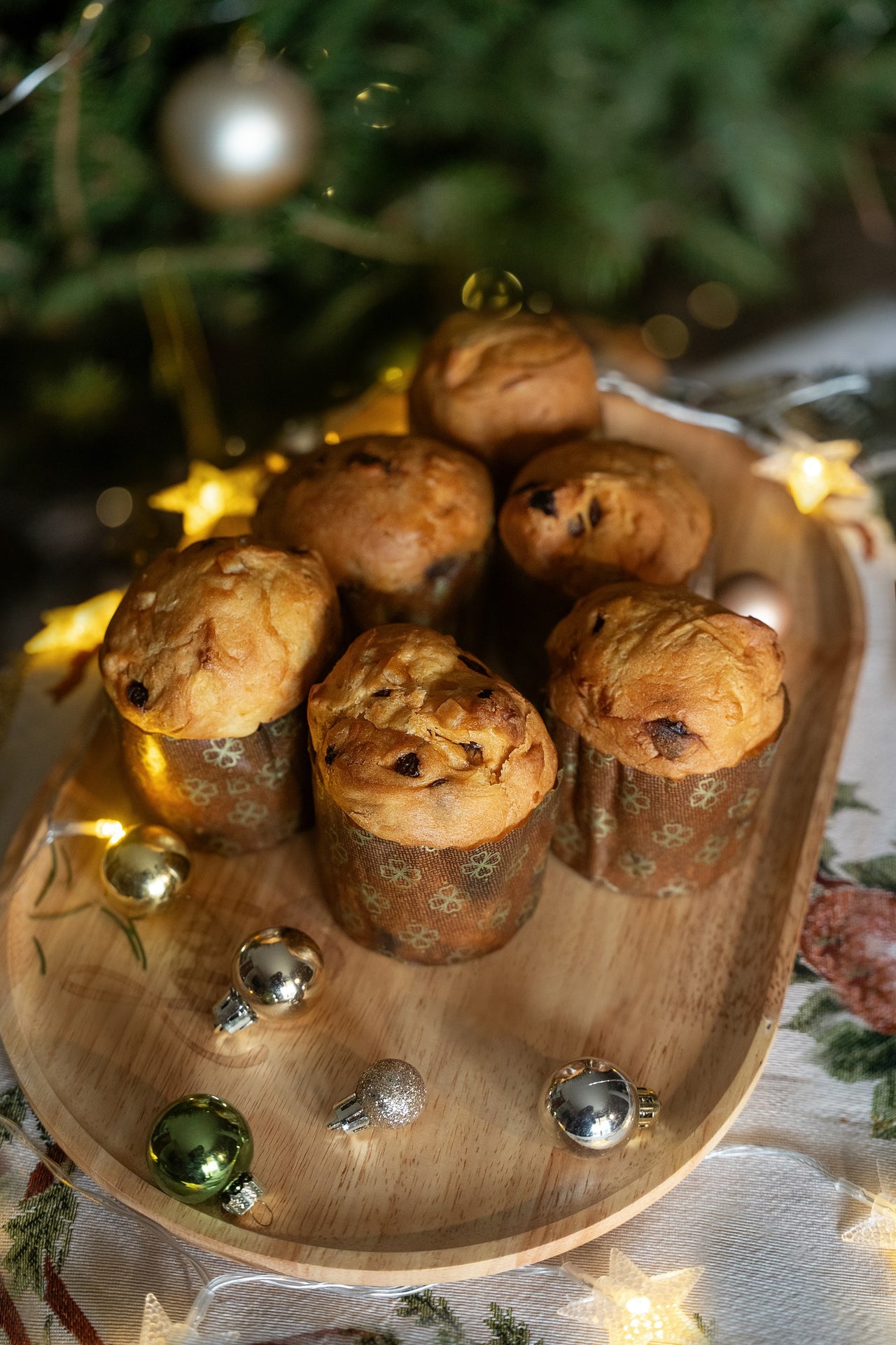 Panettone Classico Senza Glassa 100 g Nella Coloratissima Latta Musicale