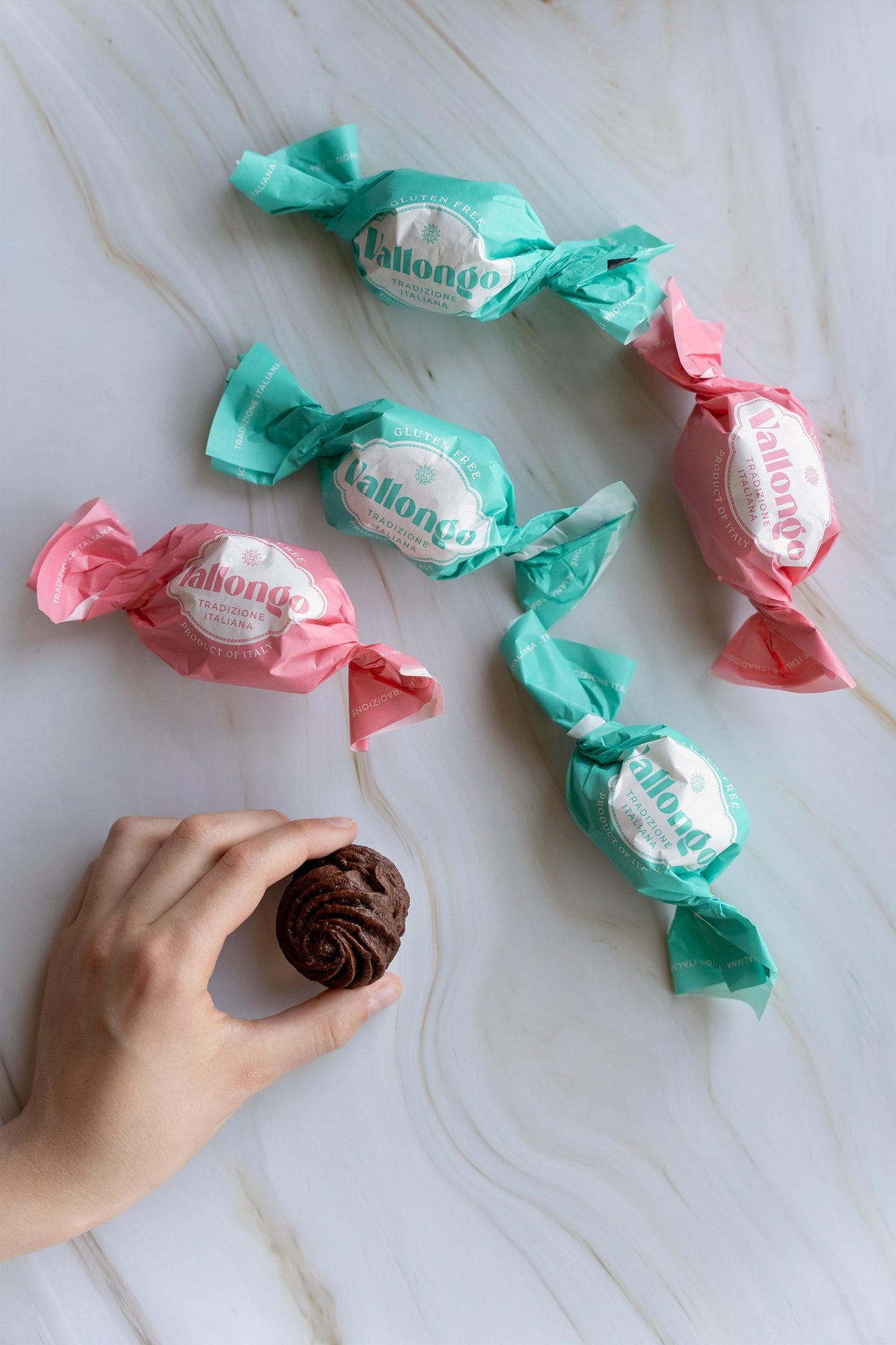 Baci di Cuneo in Latta di Metallo